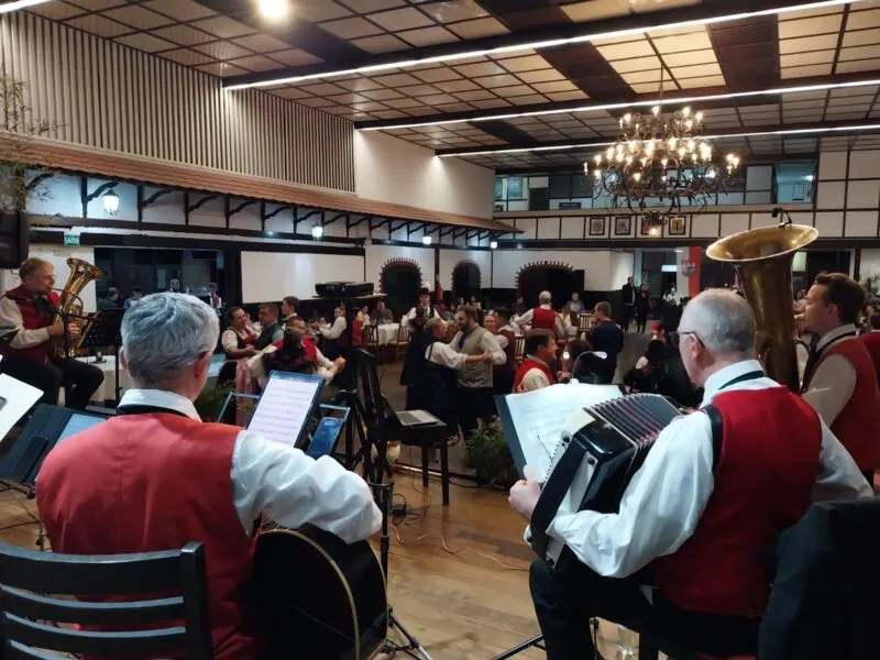 Blumenau se transforma na capital das tradições da Baviera com a Kerwa 2026