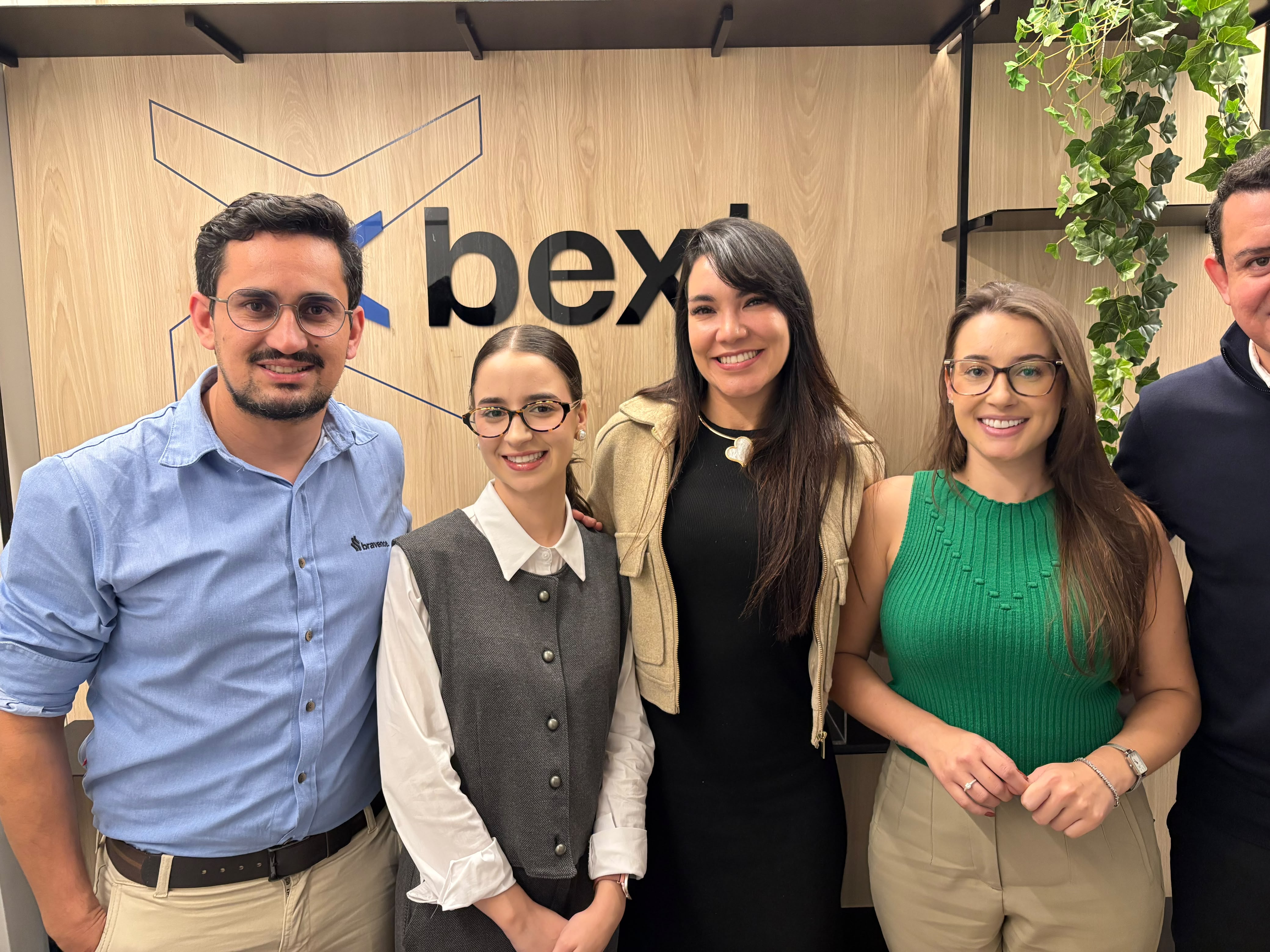 Bravence firma parceria com a Bext e integra soluções de crédito imobiliário aos seus serviços